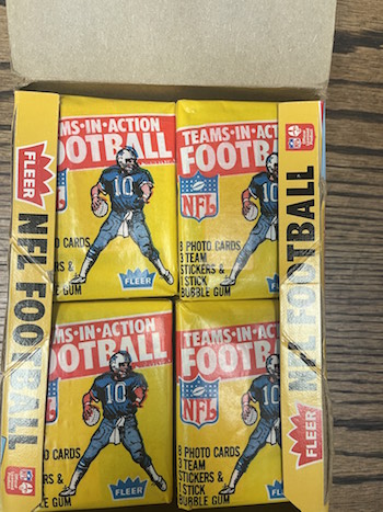 1982 Fleer Teams Wax Box