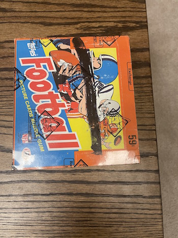 1985 Topps Football Wax Box