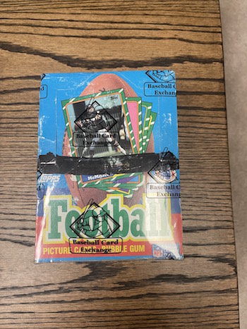 1986 Topps Football Wax Box
